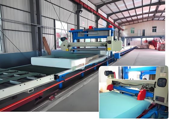 1650mm Długość ostrza 7.5KW pozioma maszyna do cięcia pianki z sterowaniem Mitsubishi Servo Motors PLC